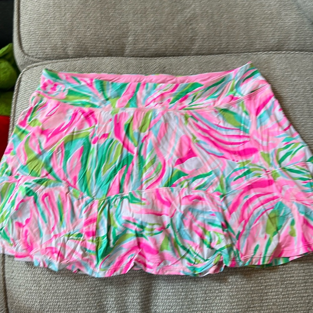 Lilly Pulitzer size Large skort
